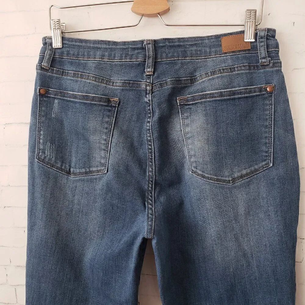 Judy Blue Patch Knee Boyfriend Jeans Size 13 / 31 Dark Wash Distressed Stretch - Picture 6 of 10